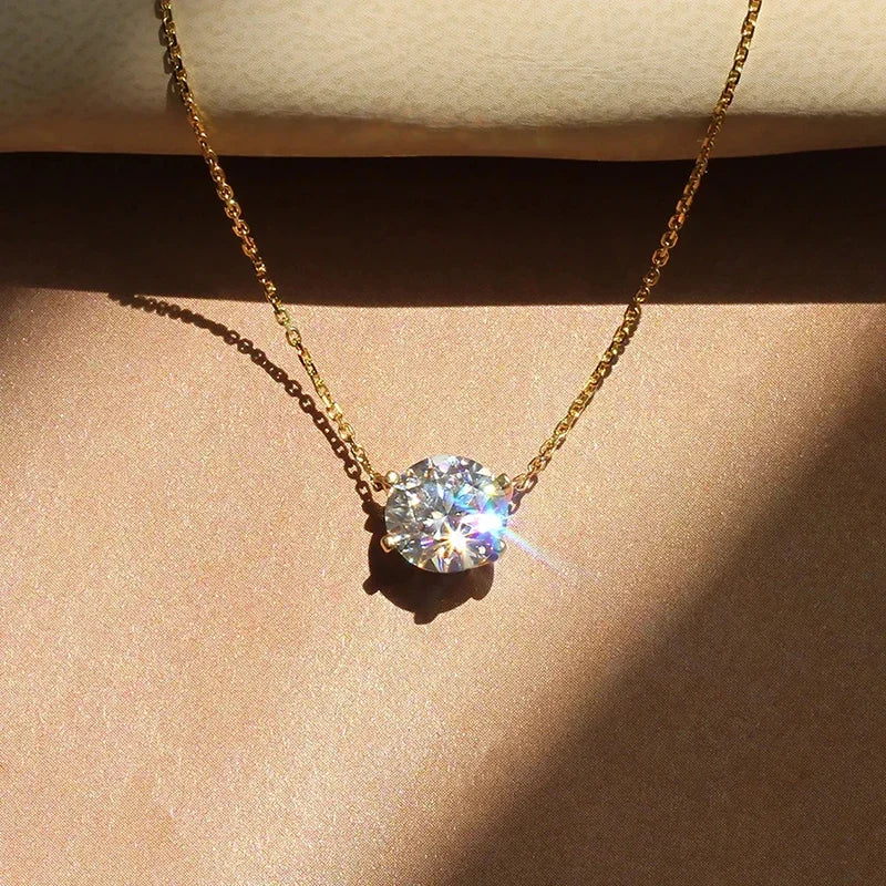 Collier Solitaire Élégant en Cristal